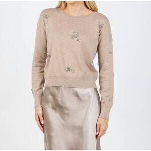 NEW J. SOCIETY ariana brooch crew sweater in cappuccino